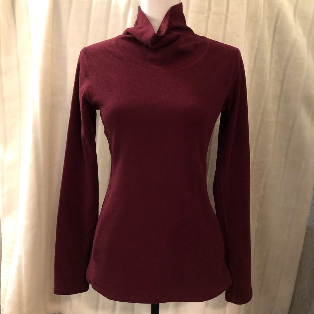 Mountain Hardwear fleece baselayer